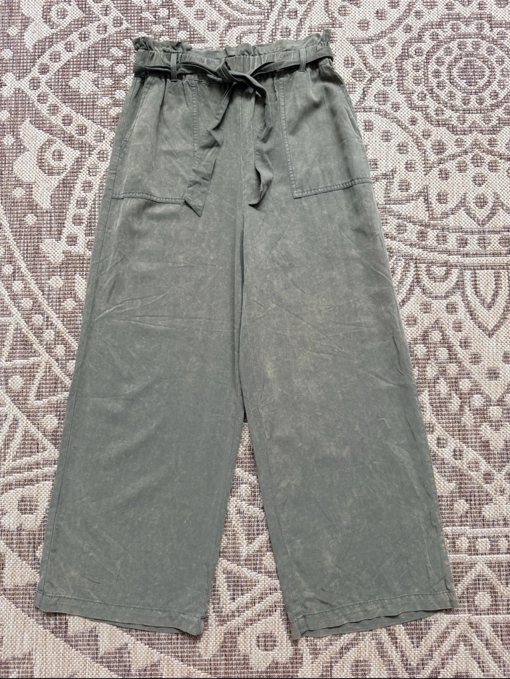 HAYDEN LA baggy wide leg pant paper bag & tie waist Sz Small olive mineral wash